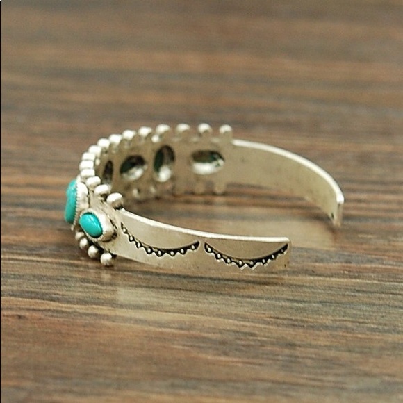 Corriente Cuff - Picture 2 of 3